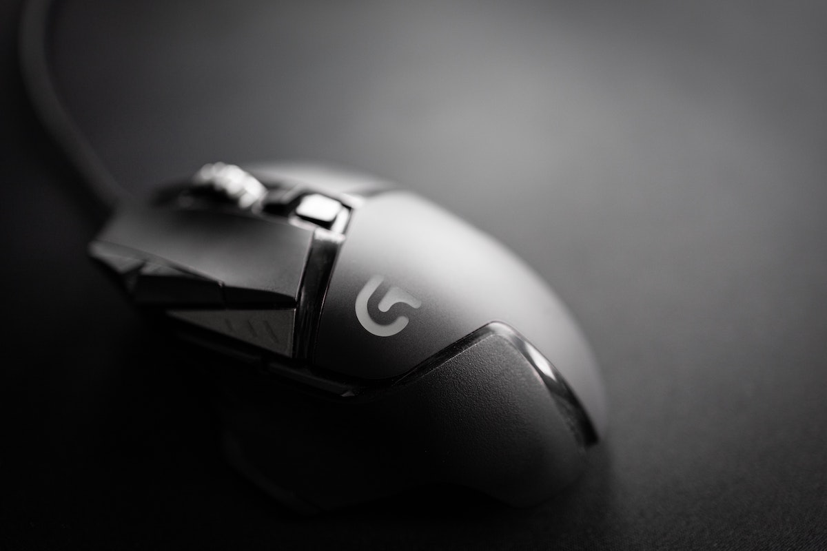 gaming-mouse-vs-normal-mouse-which-is-better